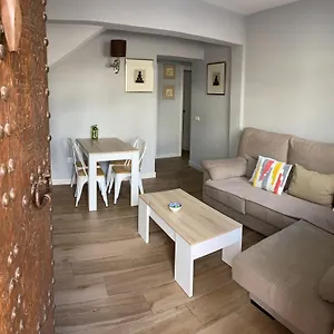 Apartamento Con Garaje Y Patio Appartement